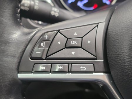 2017 Nissan Qashqai - thumbnail 24