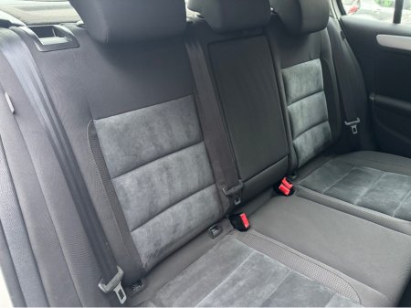 2013 Volkswagen Golf 1.4 TSI HIGHLINE AUTO €9,495 thumbnail