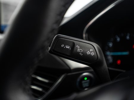 2021 Ford Focus - thumbnail 25