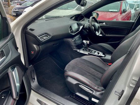 2018 Peugeot 308 - thumbnail 19