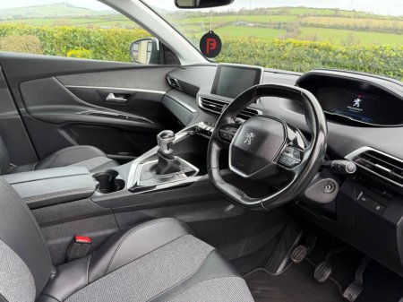 2019 Peugeot 3008 - thumbnail 11