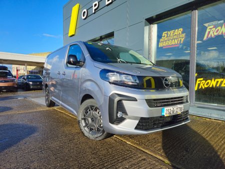 2025 Opel Vivaro  €26,950