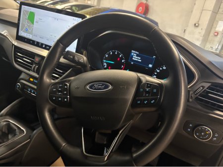 2023 Ford Focus TITANIUM 1.0T 125 M6 4DR €20,399 thumbnail