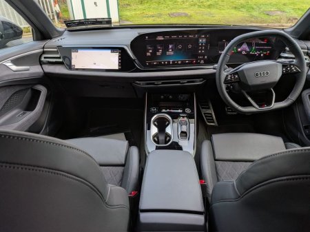 2025 Audi A6 E-HYBRID QUATTRO LAUNCH EDITION €79,888 thumbnail