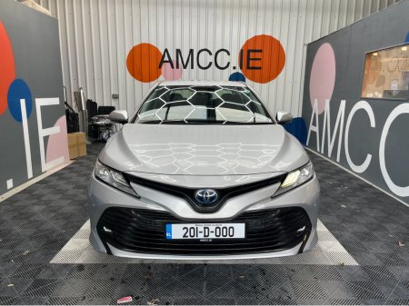 2020 Toyota Camry - photo 6