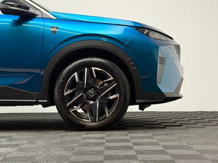 2025 Peugeot 5008 GT thumbnail