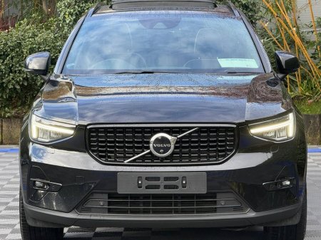 2022 Volvo XC40 - thumbnail 18