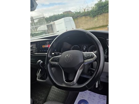 2022 Volkswagen Transporter - thumbnail 11