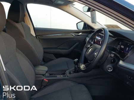 2023 Skoda Octavia STYLE 1.0TSI 110HP €27,950 thumbnail