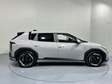 2025 Kia EV4 Earth 3 Hatchback 81.4 Kw/h 630Kms Range €43,400 thumbnail
