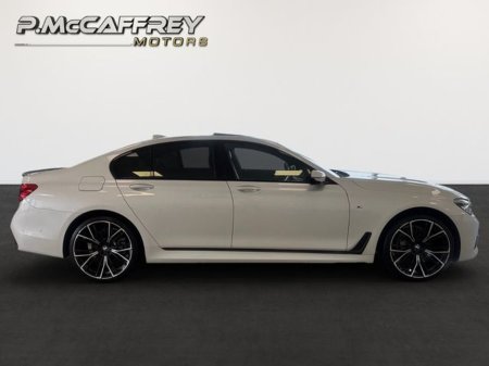 2017 BMW 7 Series  €34,495 thumbnail