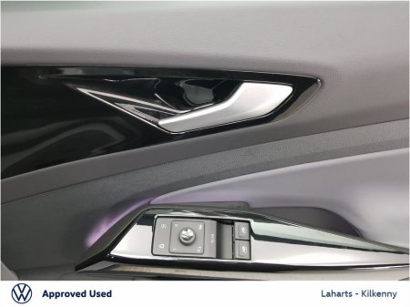 2023 Volkswagen ID.5 FAMILY 77KWH 174HP PRO €32,950 thumbnail