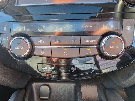 2017 Nissan Qashqai - thumbnail 25