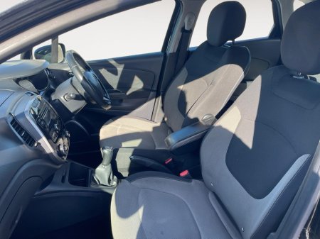 2016 Renault Captur - thumbnail 15