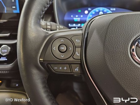 2024 Toyota Corolla Corolla Icon Hev Cvt Icon 140 VVT-h Auto Start/Stop €27,975 thumbnail