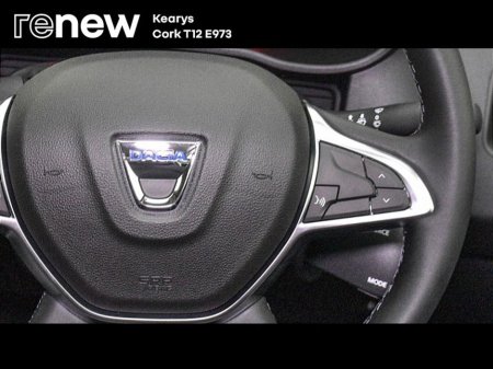 2022 Dacia Duster Comfort TCe 100 Bi-Fuel 4x2 €19,900 thumbnail