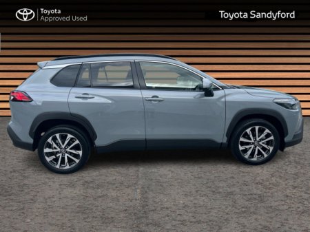 2025 Toyota Corolla Cross *ZERO MILEAGE - SAVE THOUSANDS* 1.8 HYBRID SPORT // REAR CAMERA // APPLE CARPLAY/ANDROID AUTO // AIR CON // FULL WARRANTY €41,945