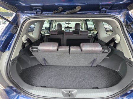 2013 Toyota Prius Alpha - thumbnail 5