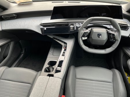 2026 Peugeot 5008  thumbnail