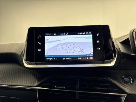 2023 Peugeot 2008 - thumbnail 19