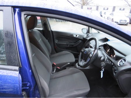 2015 Ford Fiesta 5DR 1.25 PETROL ZETEC  LOW MILEAGE NCTD 26 €6,999 thumbnail