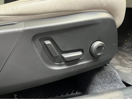 2020 Volvo XC40 - thumbnail 13