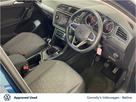 2023 Volkswagen Tiguan - thumbnail 8