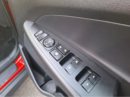 2017 Hyundai Tucson 1.7 SE BLD 141PS AUTO *High Spec/Heated Seats/ €12,950 thumbnail