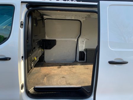 2021 Citroen Dispatch 2.0 HDI 120 BHP ENTERPRISE LWB // PRICE EXCL. VAT // 10/26 CVRT // FULL DOCUMENTED SERVICE HISTORY // €14,950 thumbnail