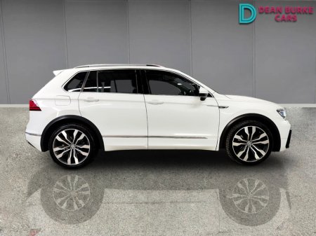 2018 Volkswagen Tiguan 2.0 TDI R-LINE 4MOTION €28,750 thumbnail