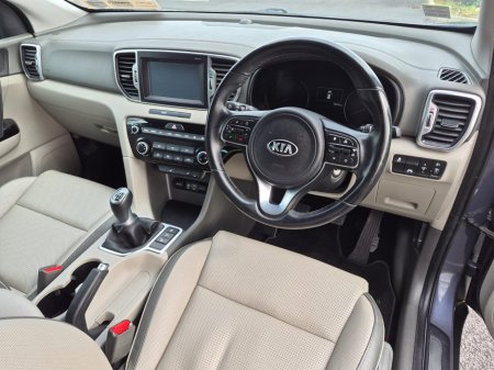 2017 Kia Sportage - thumbnail 19