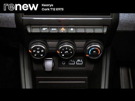 2025 Renault Clio - thumbnail 16