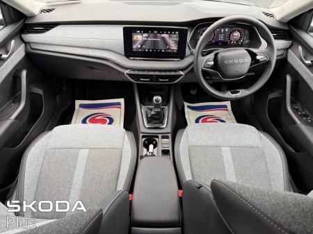 2025 Skoda Octavia - view 2