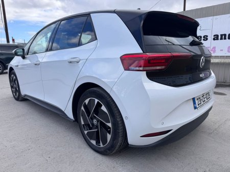 2023 Volkswagen ID.3 - thumbnail 5