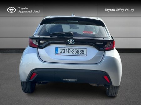 2023 Toyota Yaris - thumbnail 4