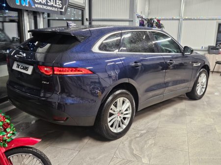 2017 Jaguar F-Pace 2.0 i4 D 180PS Prestige RWD