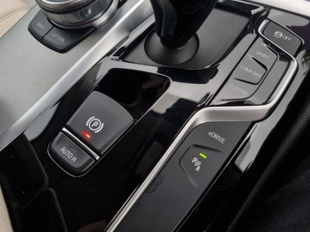 2019 BMW 5 Series - thumbnail 28