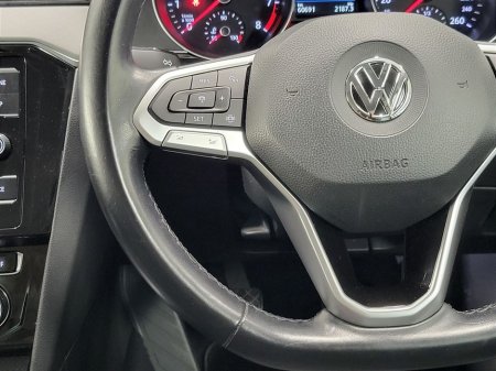 2021 Volkswagen Passat - thumbnail 17