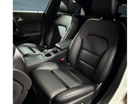 2017 Mercedes-Benz CLA Class - thumbnail 33