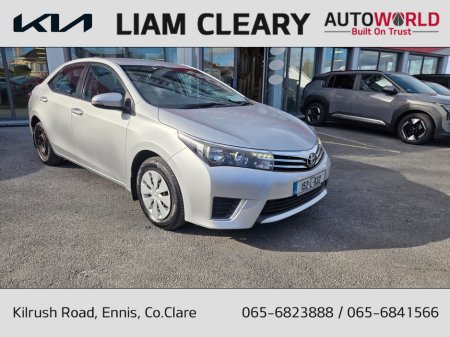 2015 Toyota Corolla - thumbnail 1