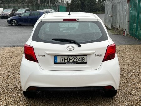 2017 Toyota Yaris ==STUNNING 1.0 LUNA//REVERSING CAMERA//NEW NCT//SERVICED== €10,950 thumbnail