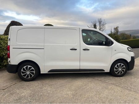 2020 Citroen Dispatch MWB ENT 1.5 BLUE HDI 120 6MT 4 €13,900