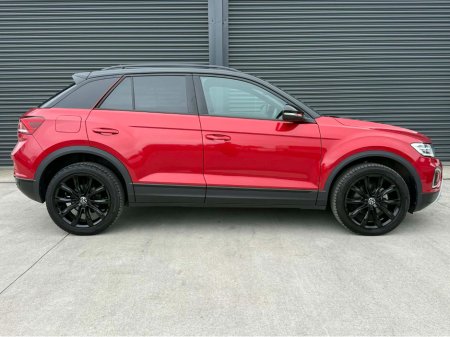 2024 Volkswagen T-Roc - thumbnail 4