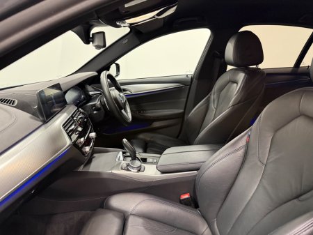 2020 BMW 5 Series - thumbnail 14