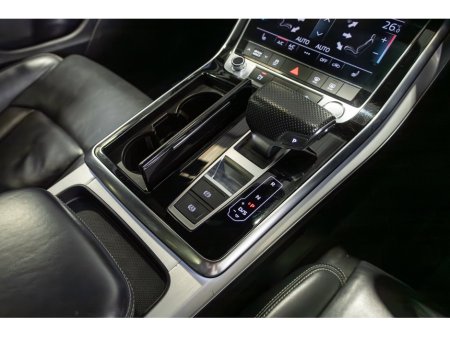 2019 Audi Q8 - thumbnail 18