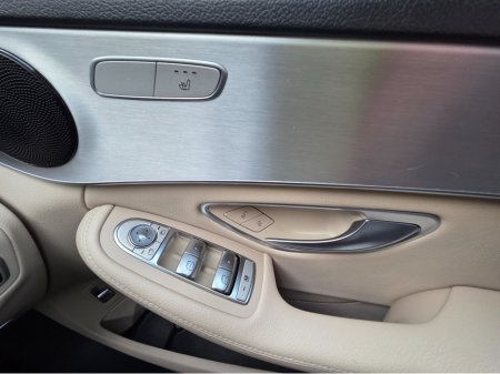 2019 Mercedes-Benz C Class - thumbnail 16