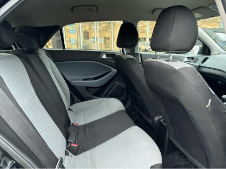 2016 Hyundai i20 DELUXE 5DR €10,950 thumbnail