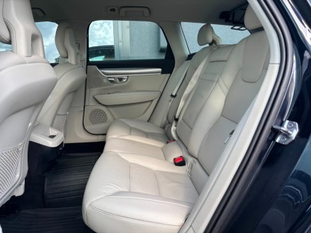 2018 Volvo V90 D4 MOM GT Auto €23,995 thumbnail