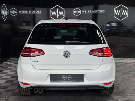 2015 Volkswagen Golf 1.4 GTE 201PS S/A 5DR AUTO €15,950 thumbnail