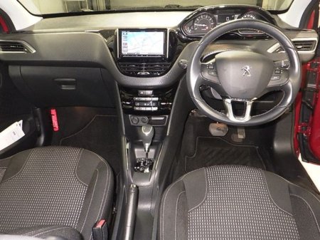 2017 Peugeot 208 - thumbnail 6